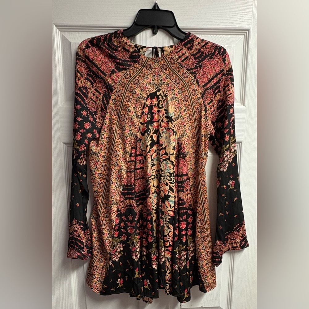 * SOLD* Free People Stevie Tunic Bohemian Western Floral Bell Sleeves Size XS - Picture 3 of 6